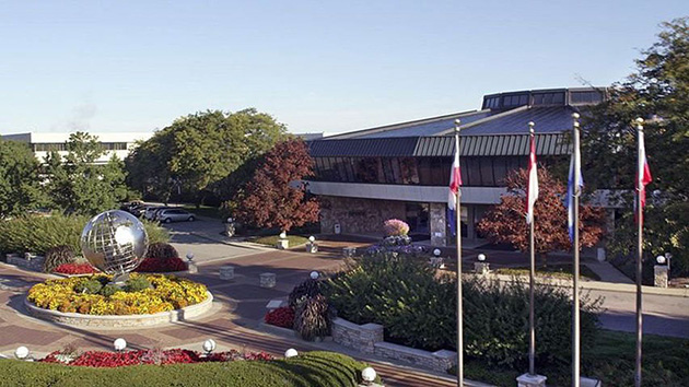 Trụ sở chính Amway tại Ada, bang Michigan, Mỹ