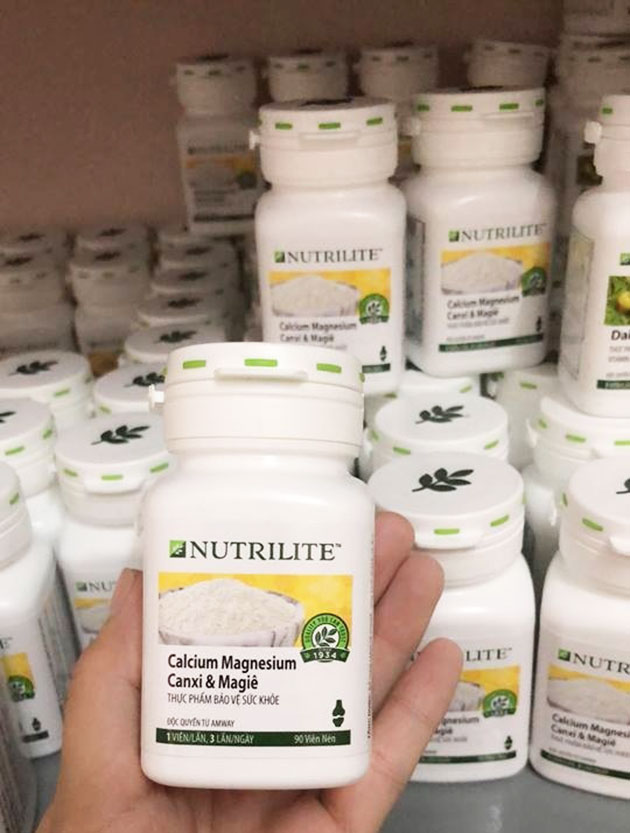 Nutrilite Calcium Magnesium đang được bán tại Yên Tâm Shop