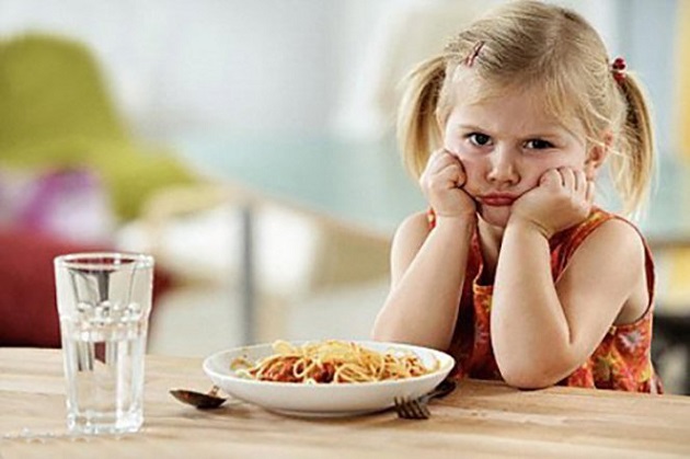 Trẻ có thể gặp tình trạng biếng ăn do di truyền